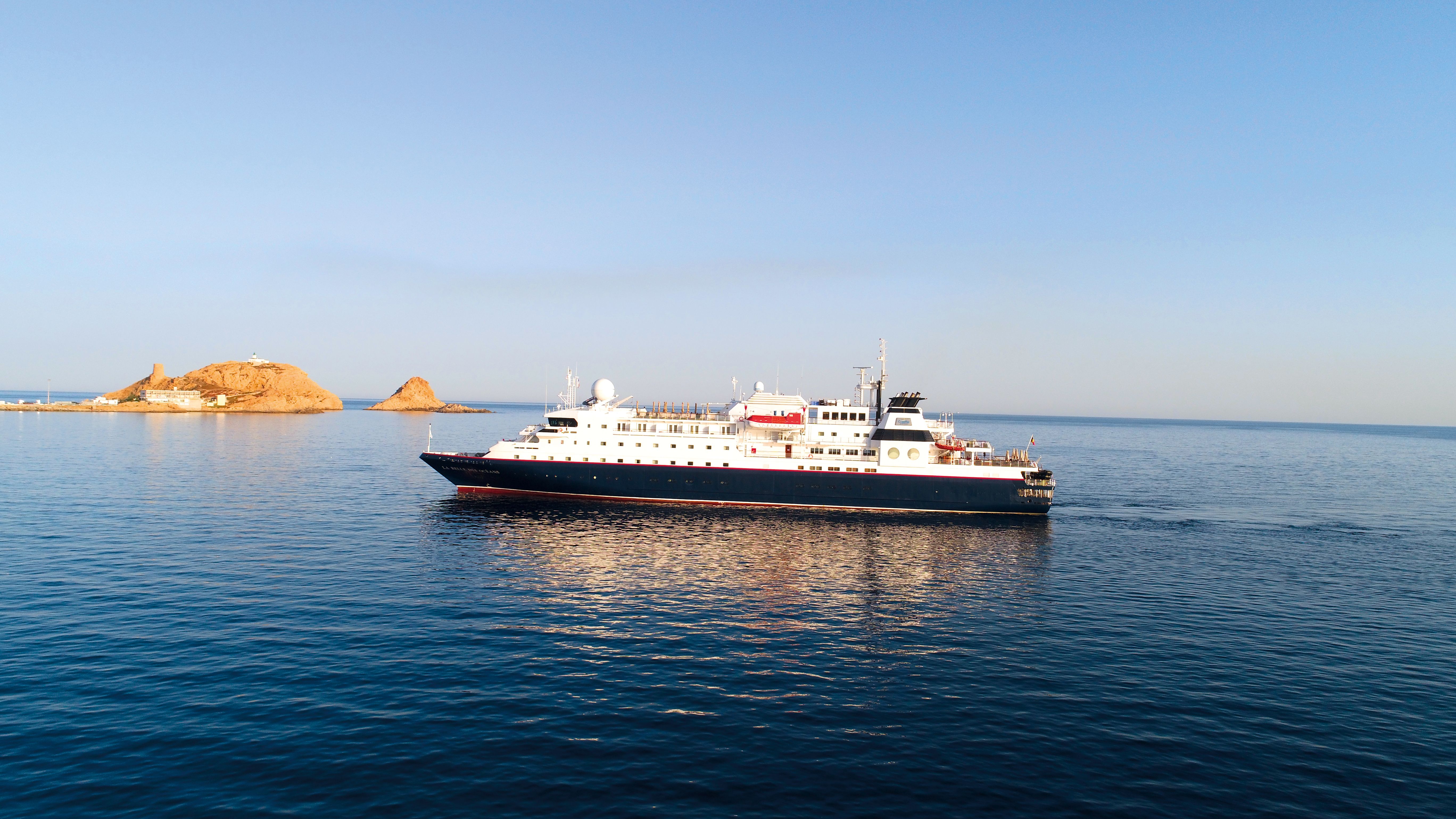 la-belle-des-oceans-ile-rousse02-corse-croisieurope-alexandre-sattler.jpg