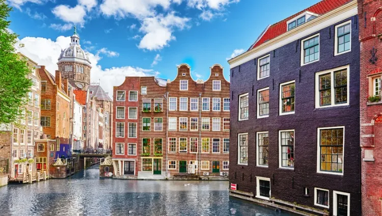 pays-bas-amsterdam-ast-bo-hp-2020-v_e.webp