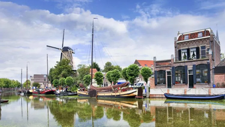 hollande-rhin-gouda-croisieurope-vignette-aij-ch-shutterstock_(1).webp